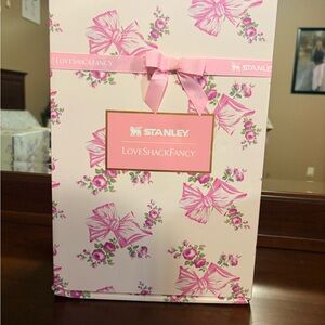 Stanley Floral Pink Gift Box